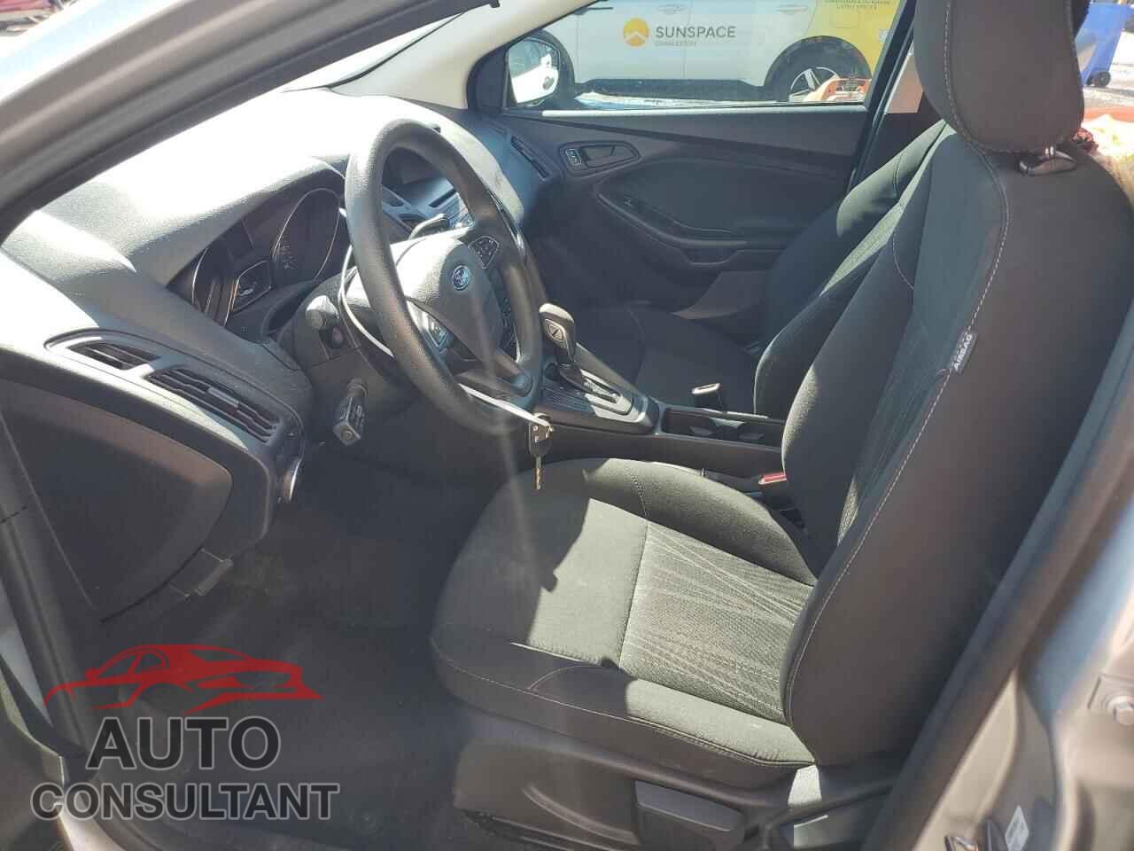 FORD FOCUS 2016 - 1FADP3E24GL304357