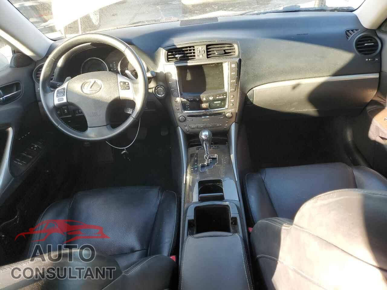 LEXUS IS 2012 - JTHBE5C24C5030418