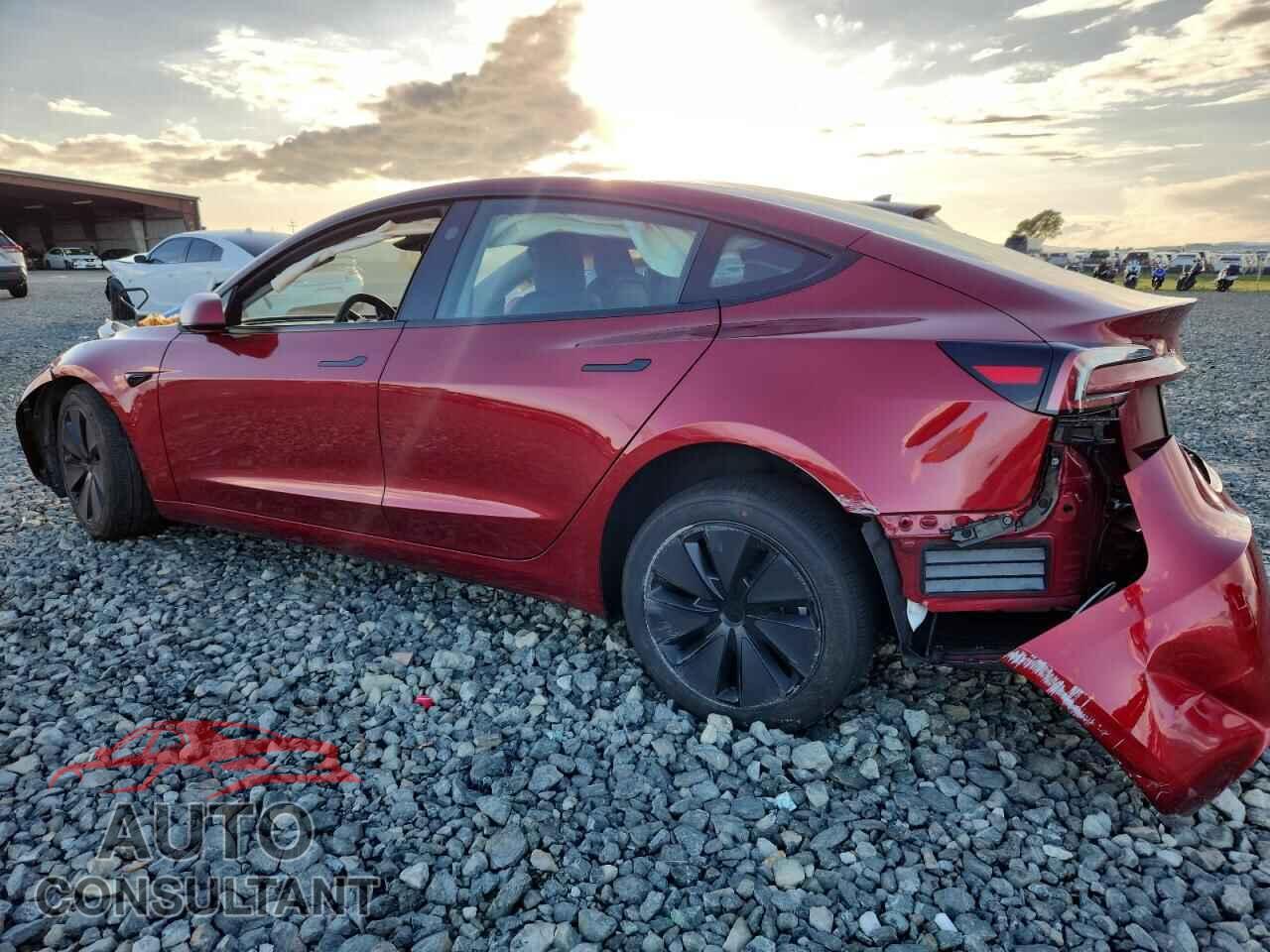 TESLA MODEL 3 2024 - 5YJ3E1EB4RF817470