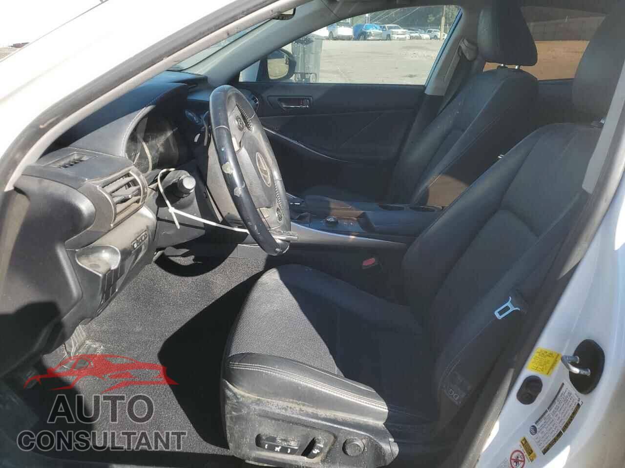 LEXUS IS 2015 - JTHBF1D21F5052207
