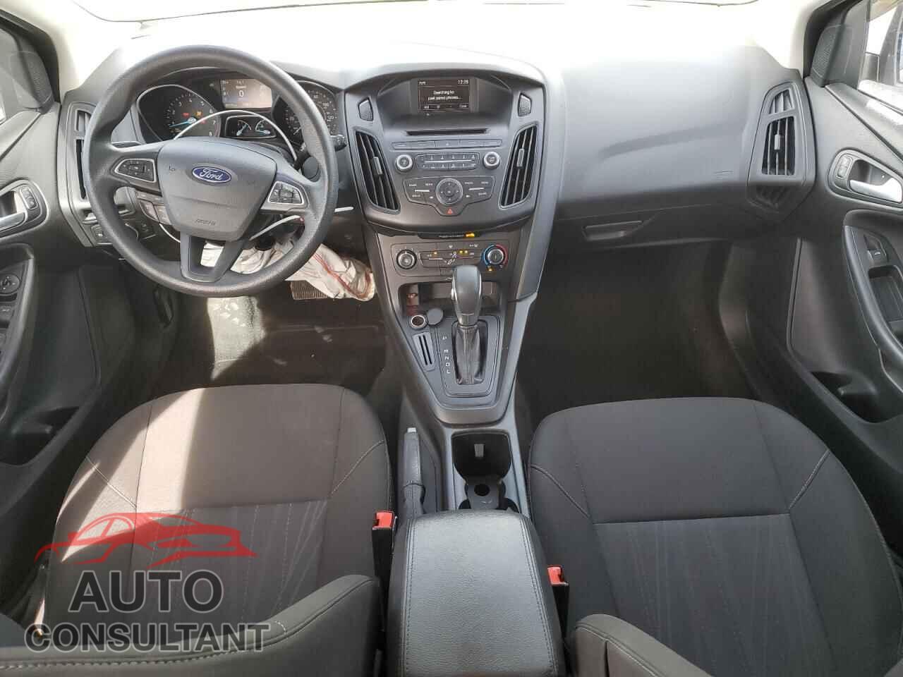 FORD FOCUS 2017 - 1FADP3K29HL322827