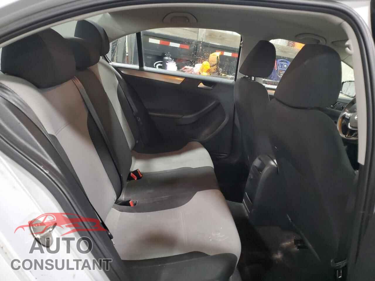 VOLKSWAGEN JETTA 2017 - 3VW2B7AJ7HM237609