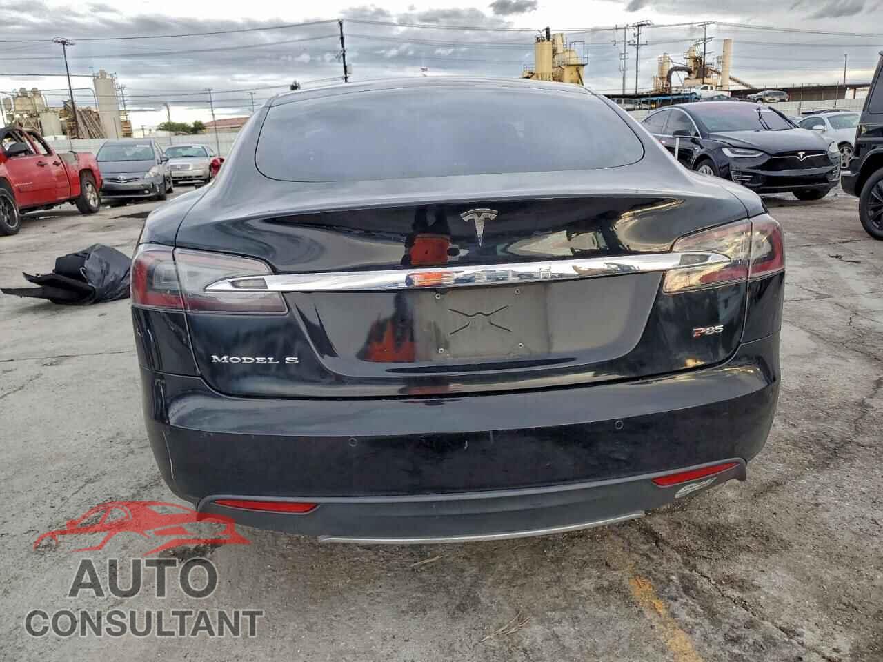 TESLA MODEL S 2014 - 5YJSA1H14EFP45013