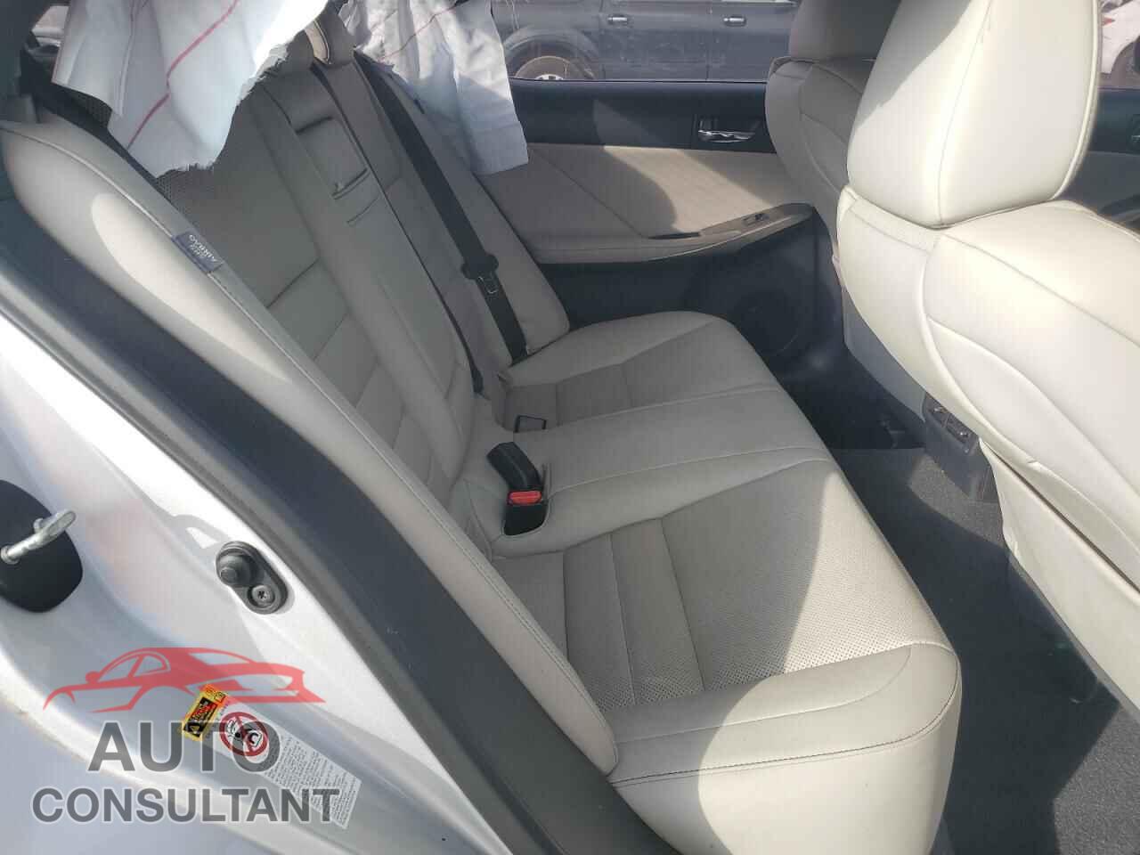 LEXUS IS 2015 - JTHBF1D23F5068604