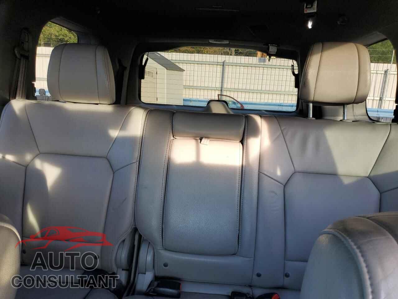 HONDA PILOT 2013 - 5FNYF3H50DB017648