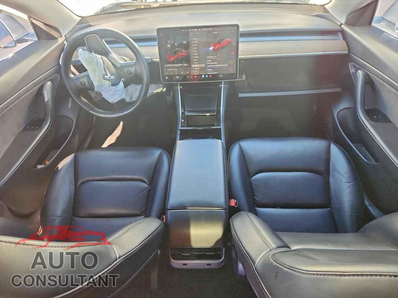 TESLA MODEL 3 2020 - 5YJ3E1EA2LF658771