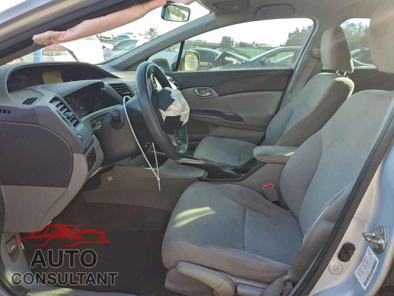 HONDA CIVIC 2012 - 2HGFB2F50CH565563