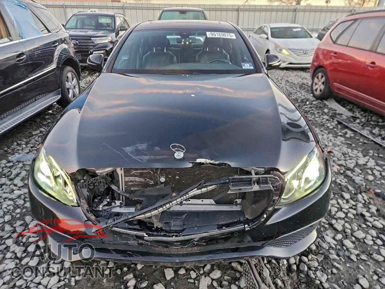MERCEDES-BENZ E-CLASS 2017 - WDDZF4KB3HA220062