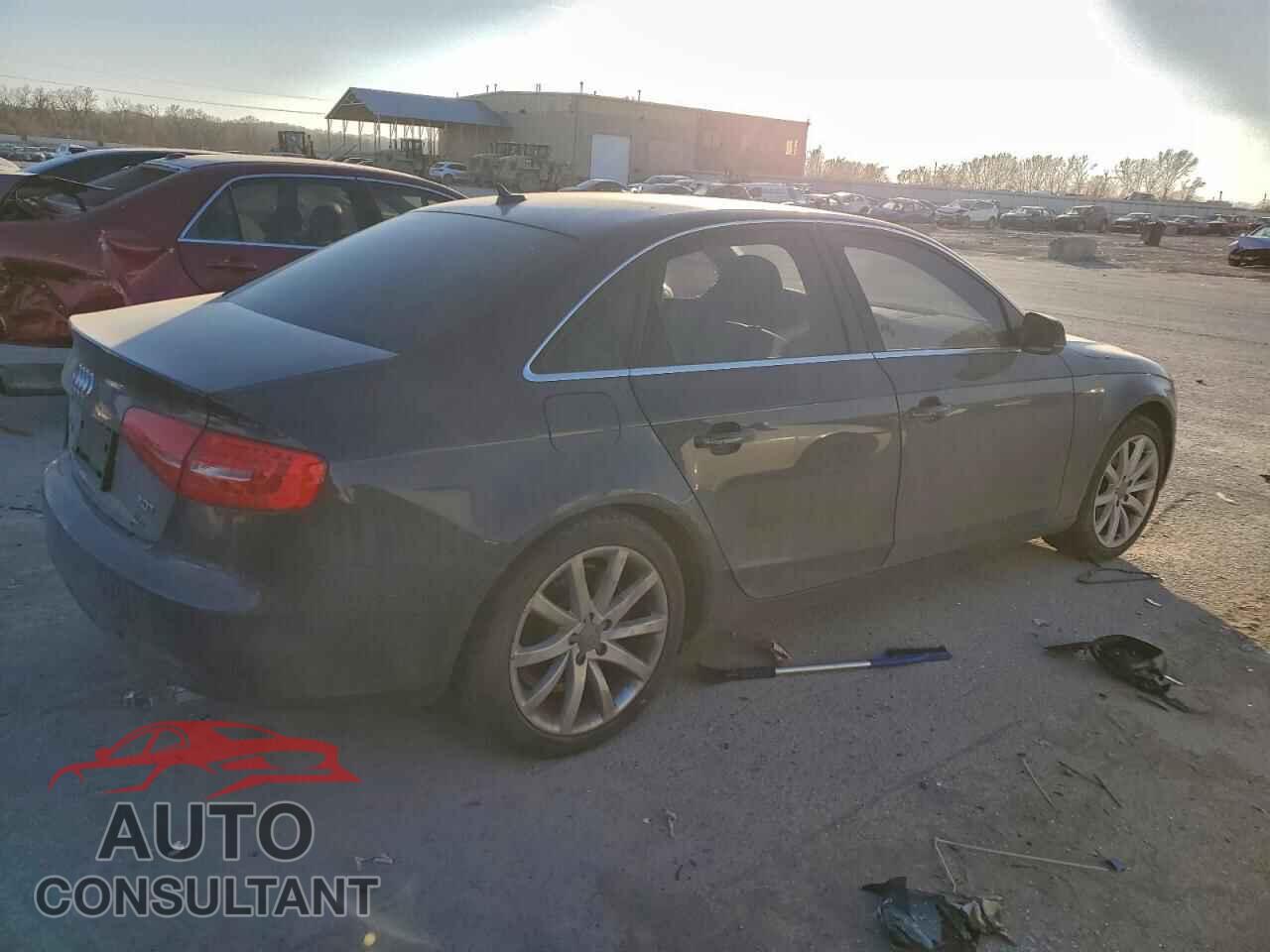 AUDI A4 2013 - WAUEFAFL1DN035373