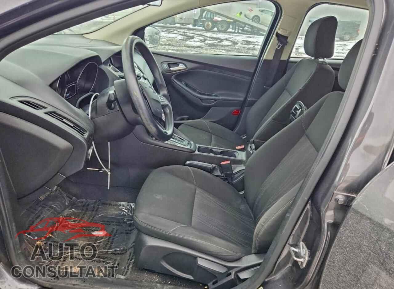FORD FOCUS 2017 - 1FADP3F22HL303594