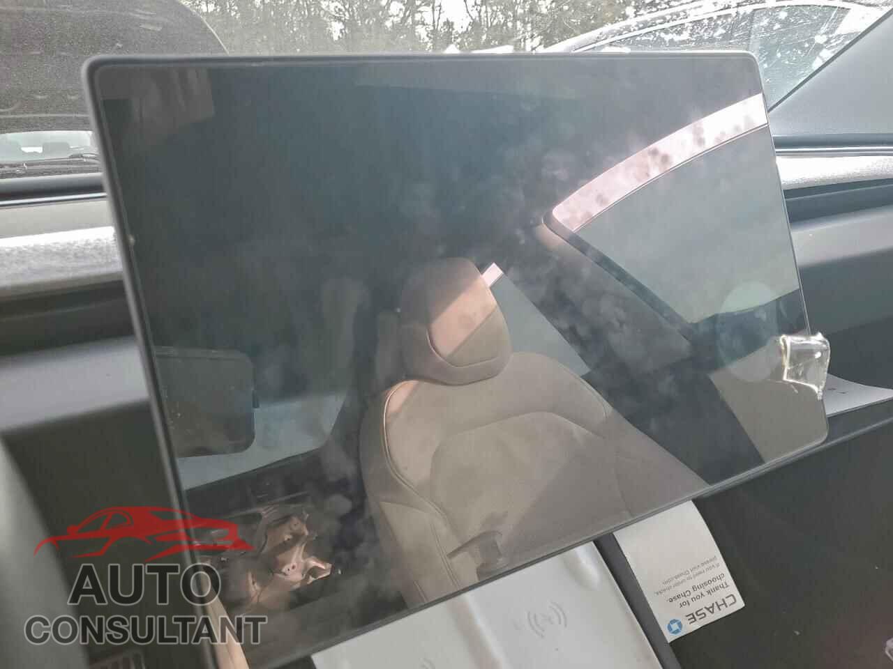TESLA MODEL 3 2025 - 5YJ3E1EA7SF965402