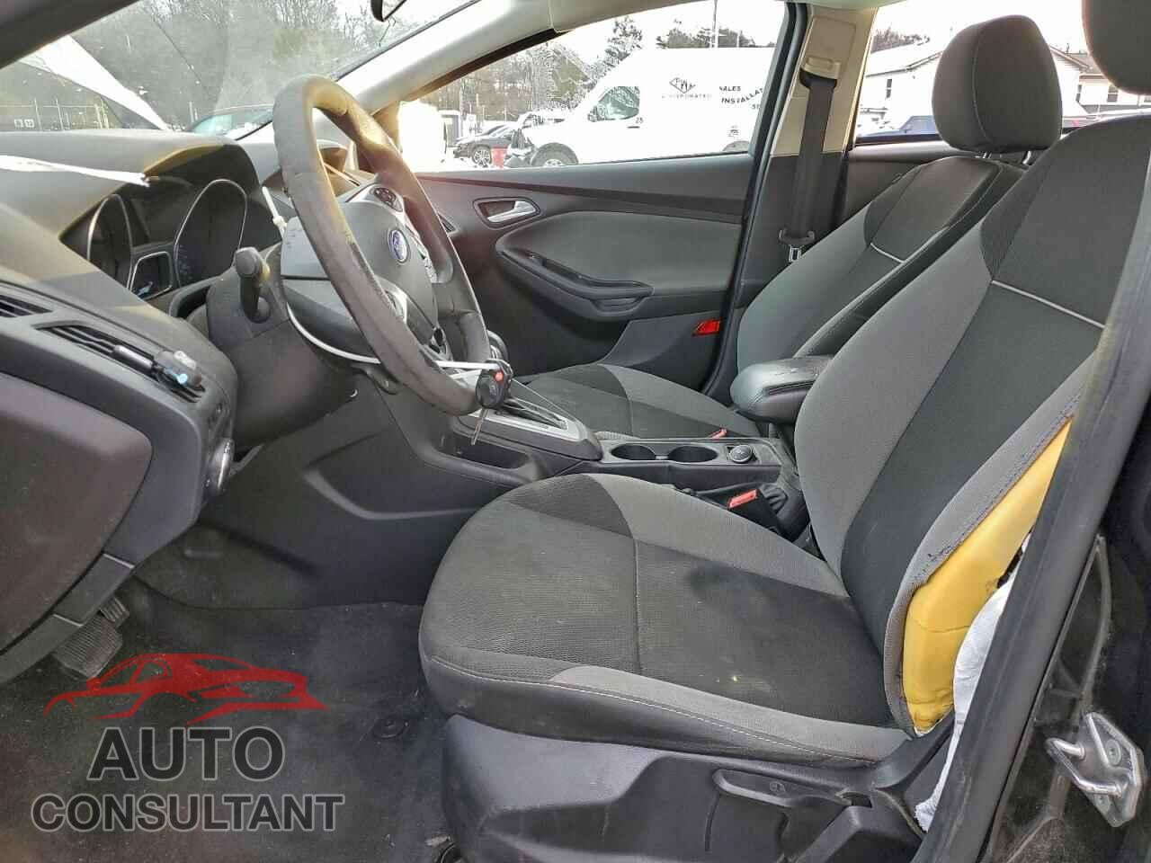 FORD FOCUS 2014 - 1FADP3F29EL425039