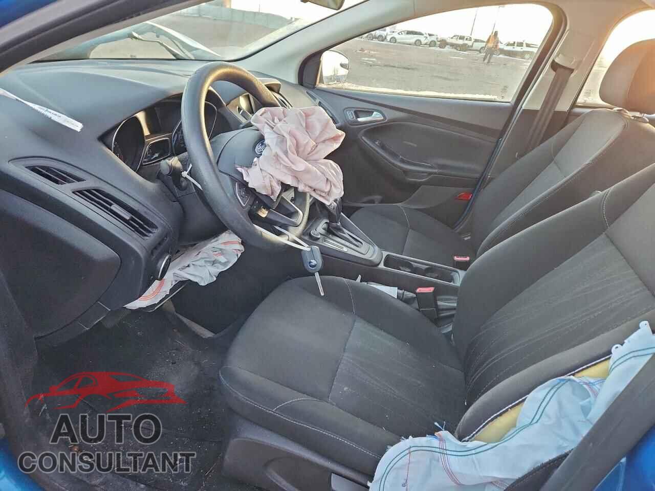 FORD FOCUS 2016 - 1FADP3F27GL387393