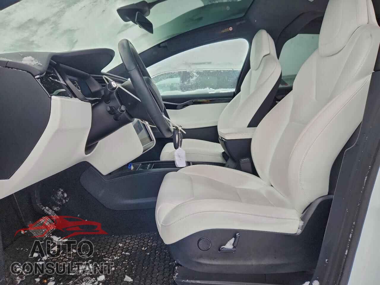 TESLA MODEL X 2018 - 5YJXCBE25JF122190