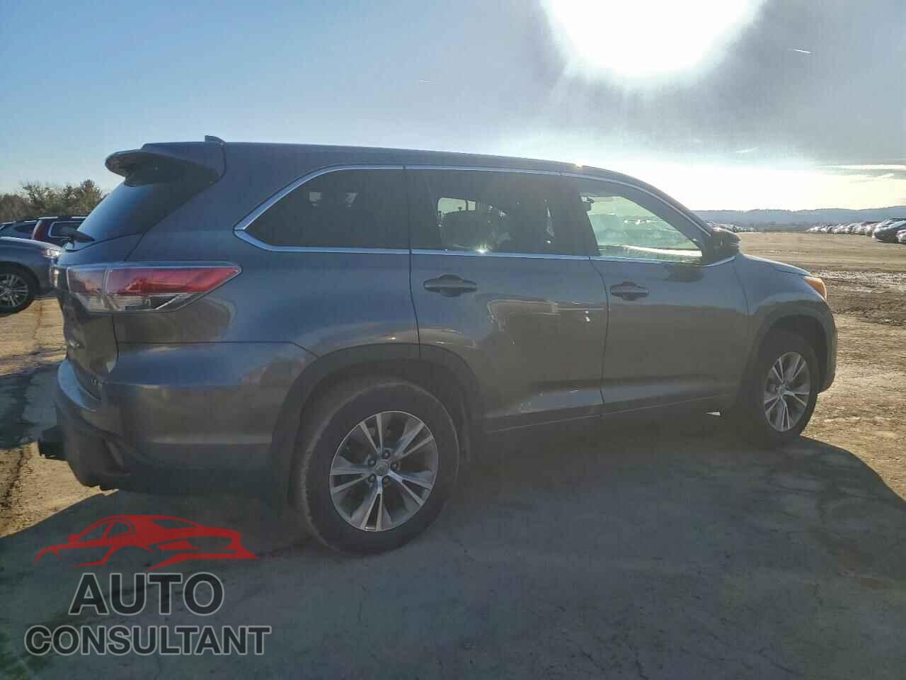 TOYOTA HIGHLANDER 2014 - 5TDBKRFH7ES021663
