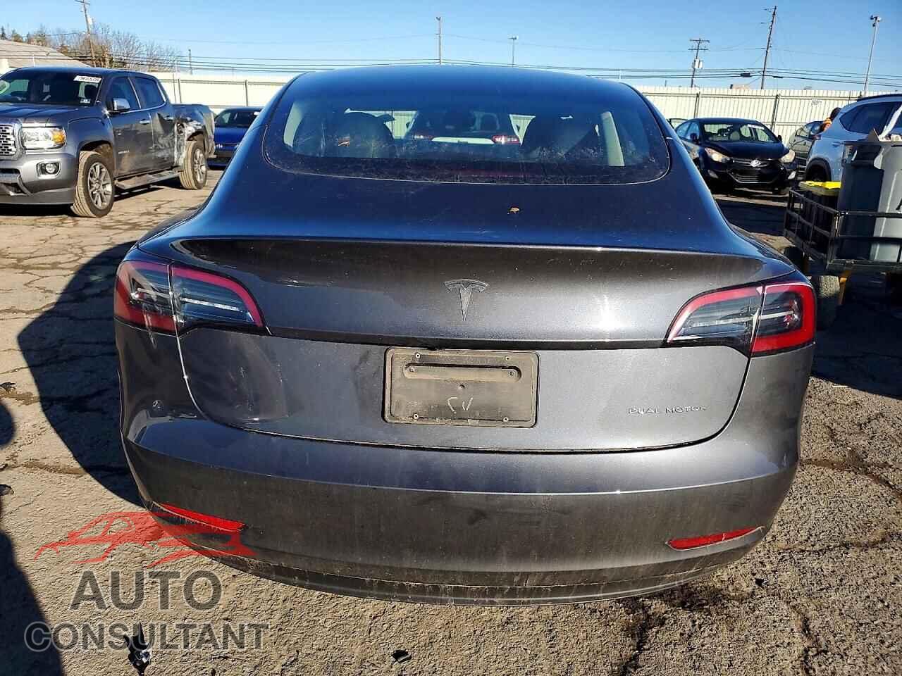 TESLA MODEL 3 2023 - 5YJ3E1EB5PF689088