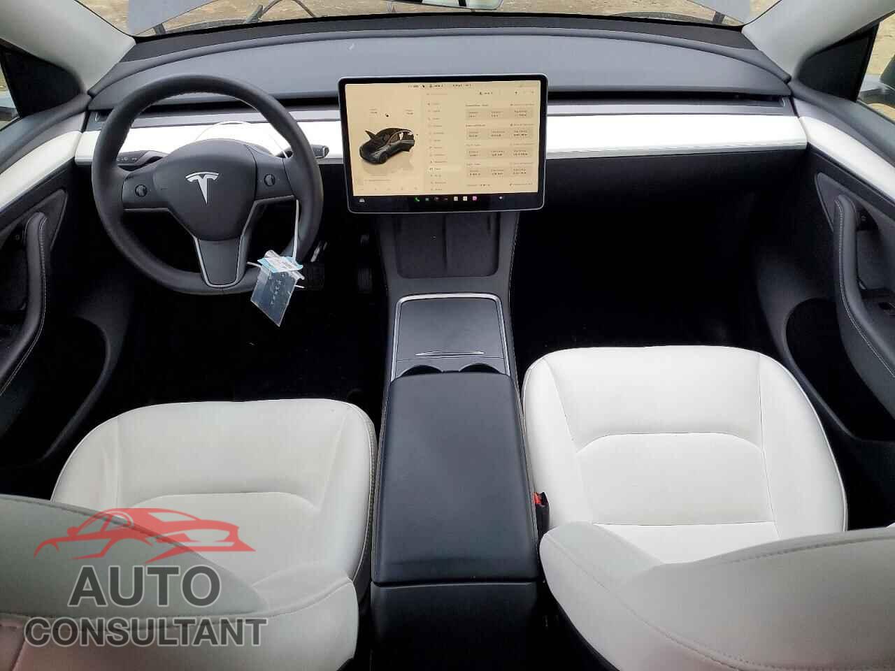 TESLA MODEL Y 2024 - 7SAYGDED5RF075845