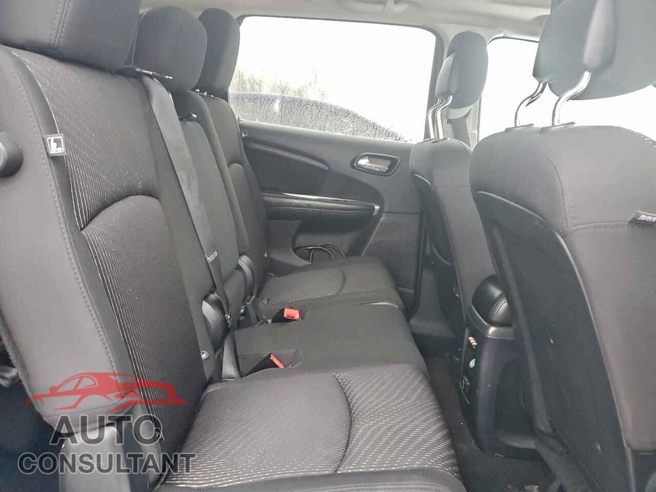 DODGE JOURNEY 2015 - 3C4PDCCG7FT556511