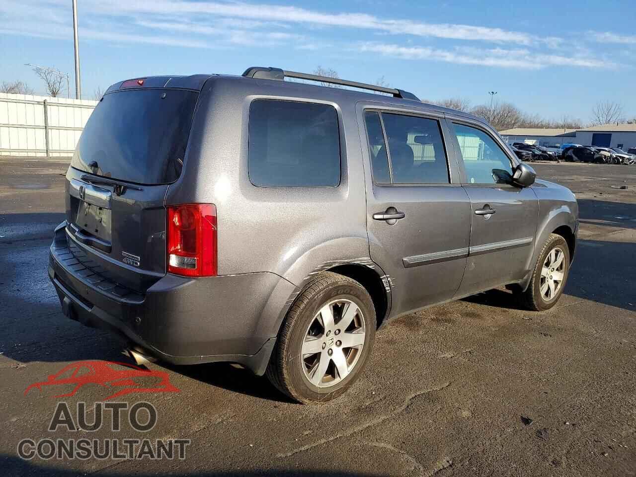HONDA PILOT 2015 - 5FNYF4H94FB024663