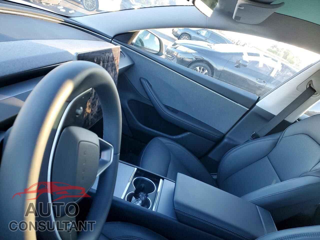 TESLA MODEL 3 2024 - 5YJ3E1EA6RF787704