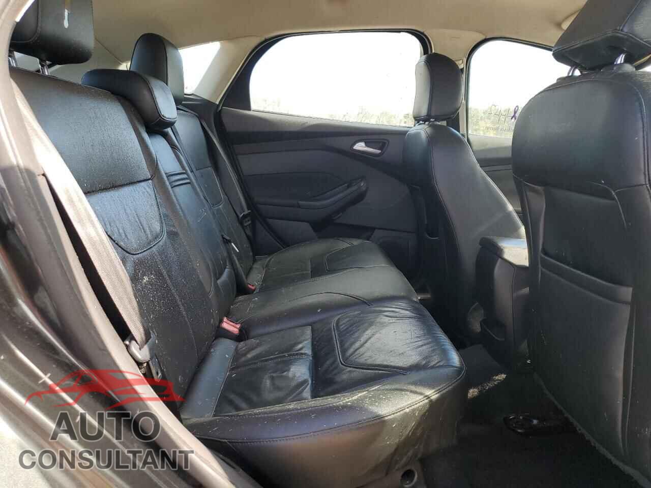 FORD FOCUS 2016 - 1FADP3K2XGL332913