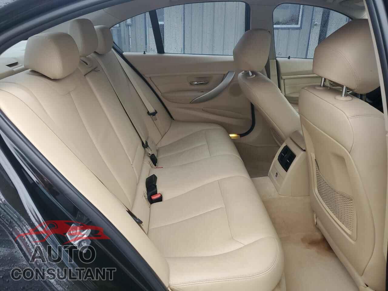 BMW 3 SERIES 2013 - WBA3A5C55DF358600