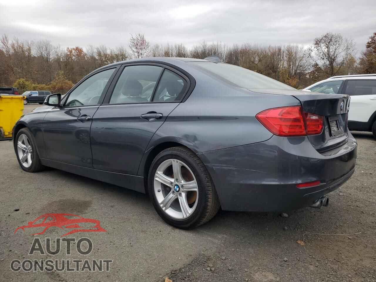 BMW 3 SERIES 2013 - WBA3C1G52DNR44321