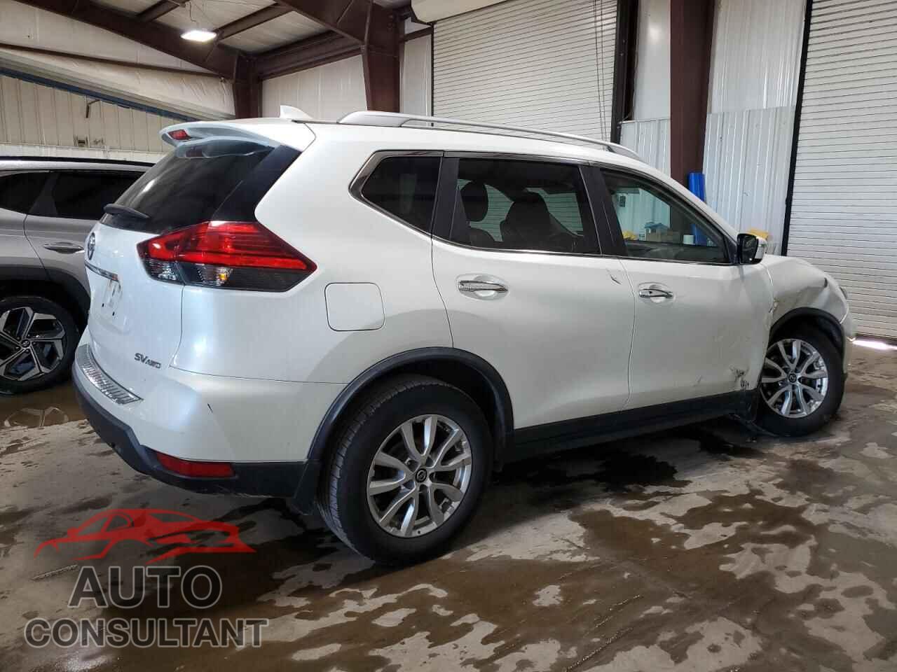 NISSAN ROGUE 2017 - KNMAT2MV8HP614584