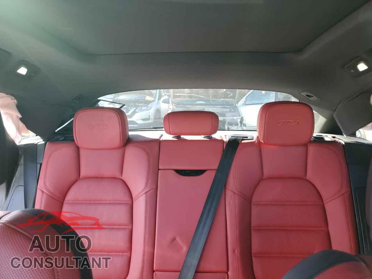PORSCHE MACAN 2017 - WP1AG2A51HLB52870