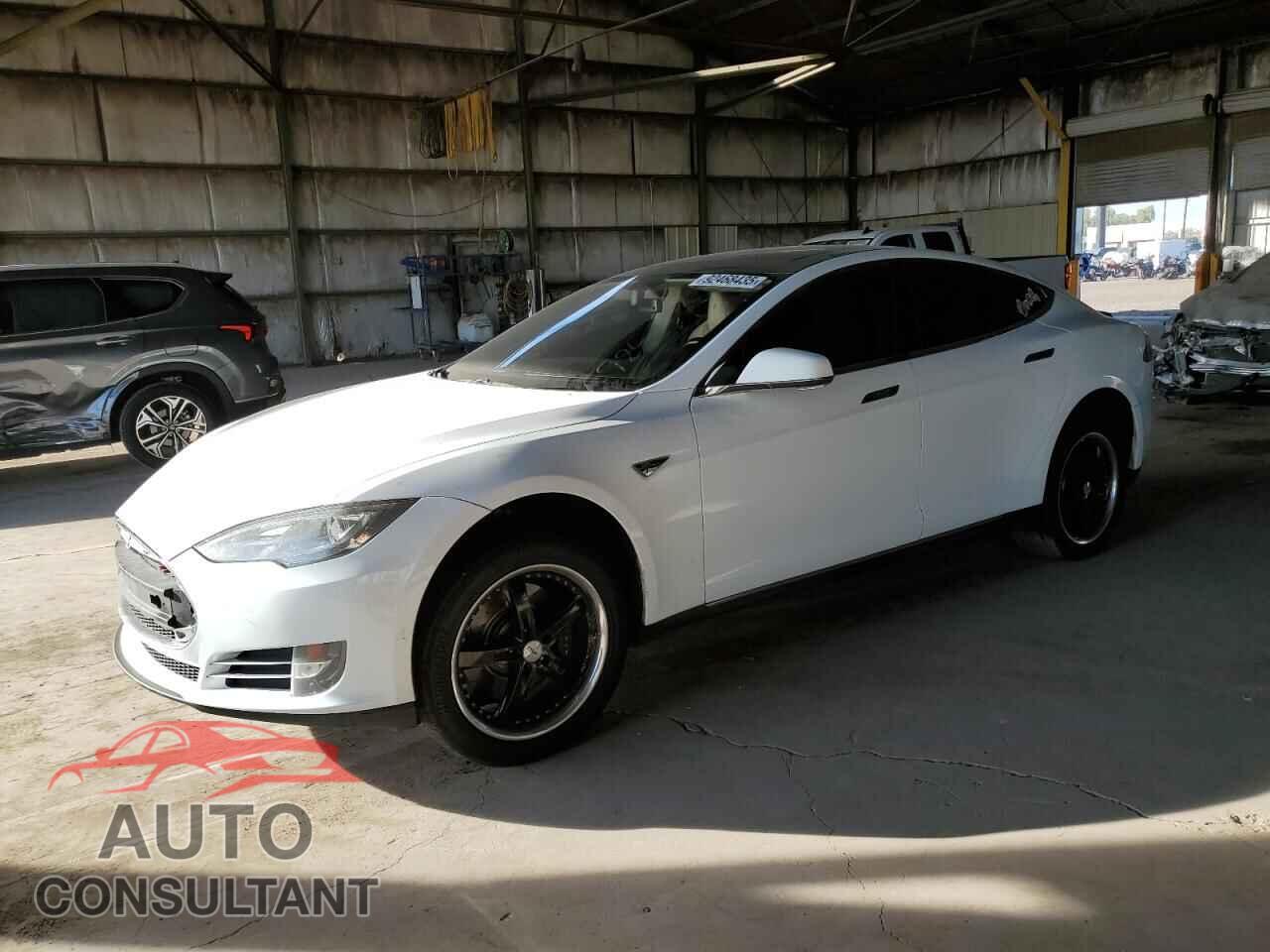 TESLA MODEL S 2013 - 5YJSA1CP9DFP16472