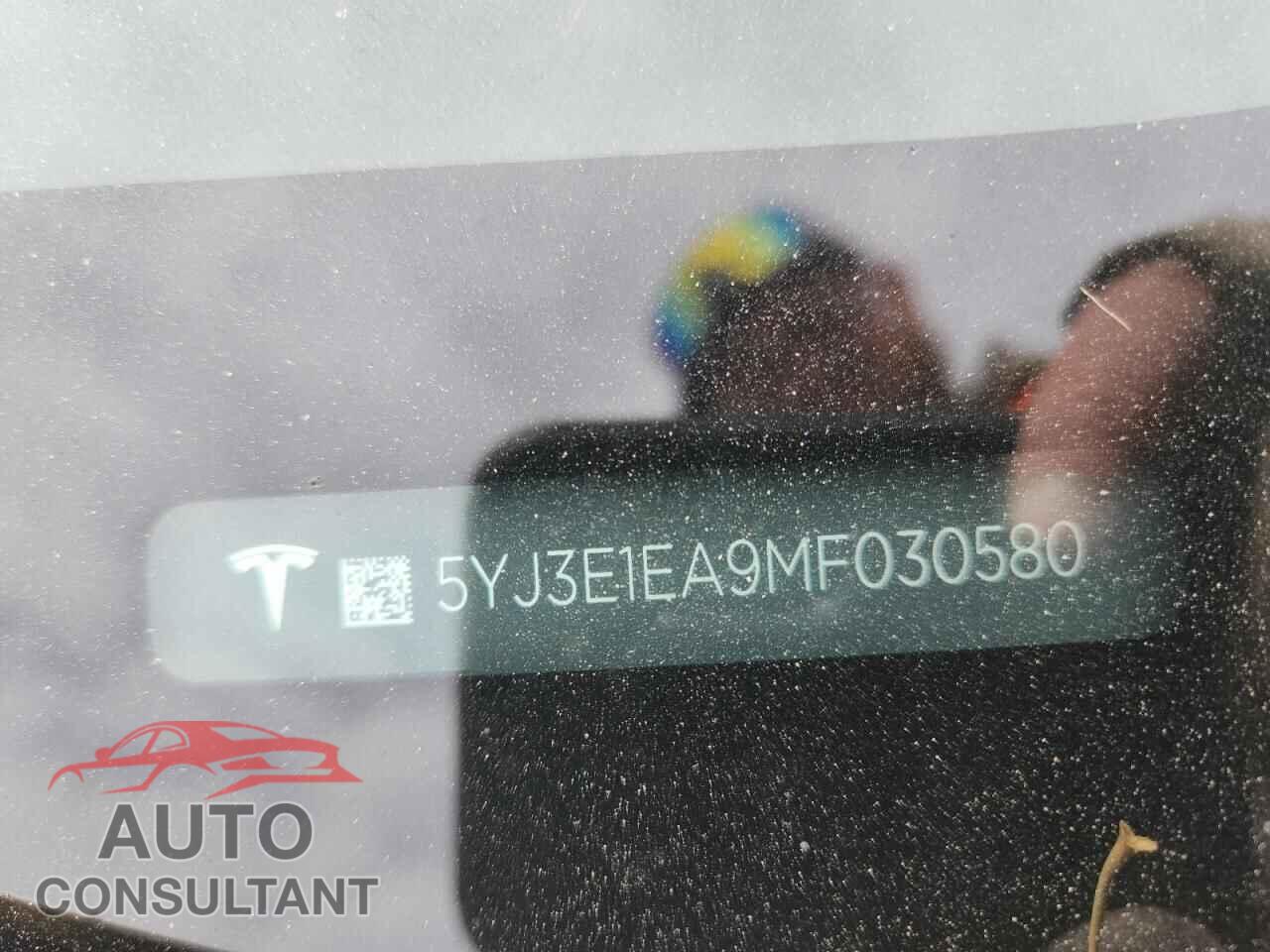 TESLA MODEL 3 2021 - 5YJ3E1EA9MF030580