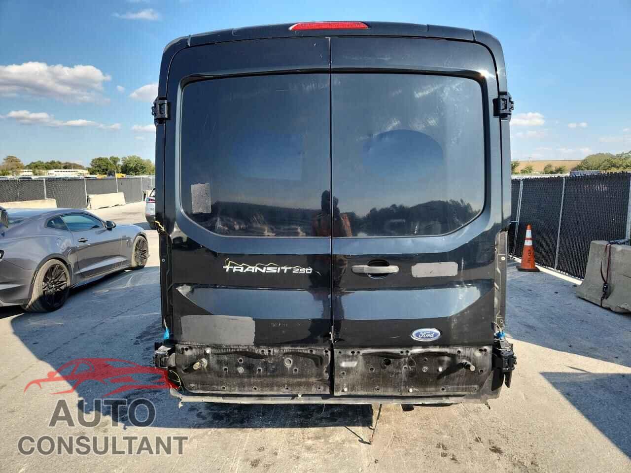 FORD TRANSIT 2017 - 1FTYR2CM3HKB01911