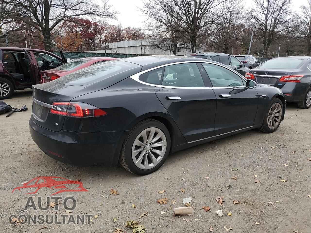 TESLA MODEL S 2017 - 5YJSA1E15HF209440