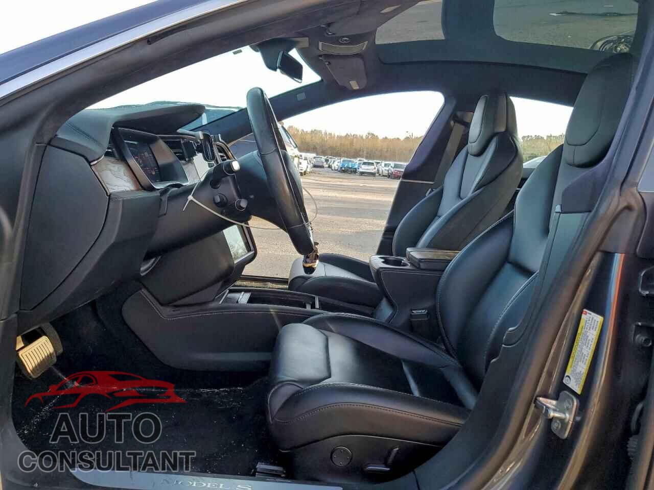 TESLA MODEL S 2019 - 5YJSA1E24KF305902