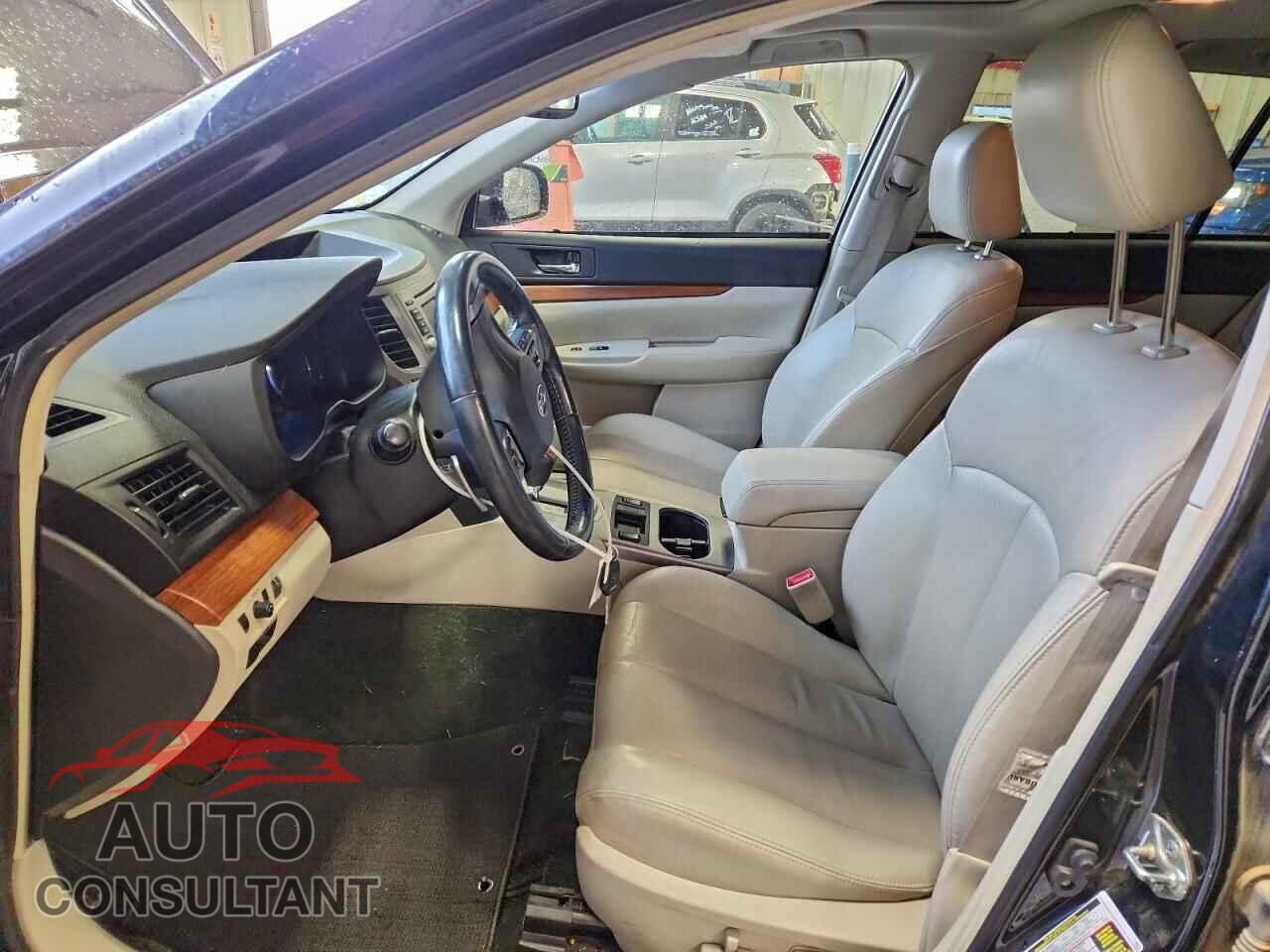SUBARU OUTBACK 2014 - 4S4BRCLC8E3258418