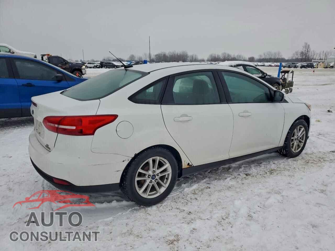 FORD FOCUS 2015 - 1FADP3F25FL289526
