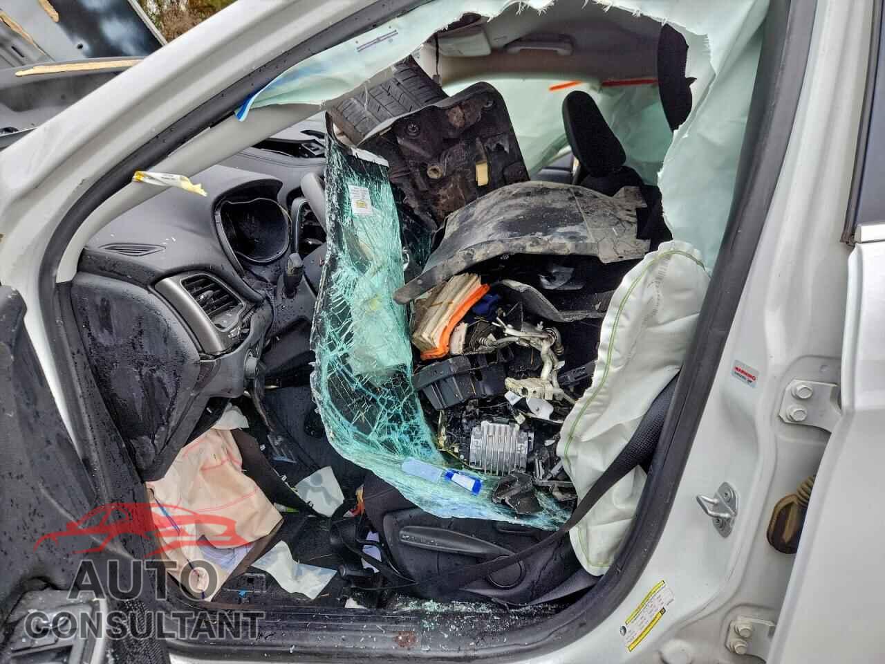 JEEP GRAND CHER 2019 - 1C4PJLCB2KD358206