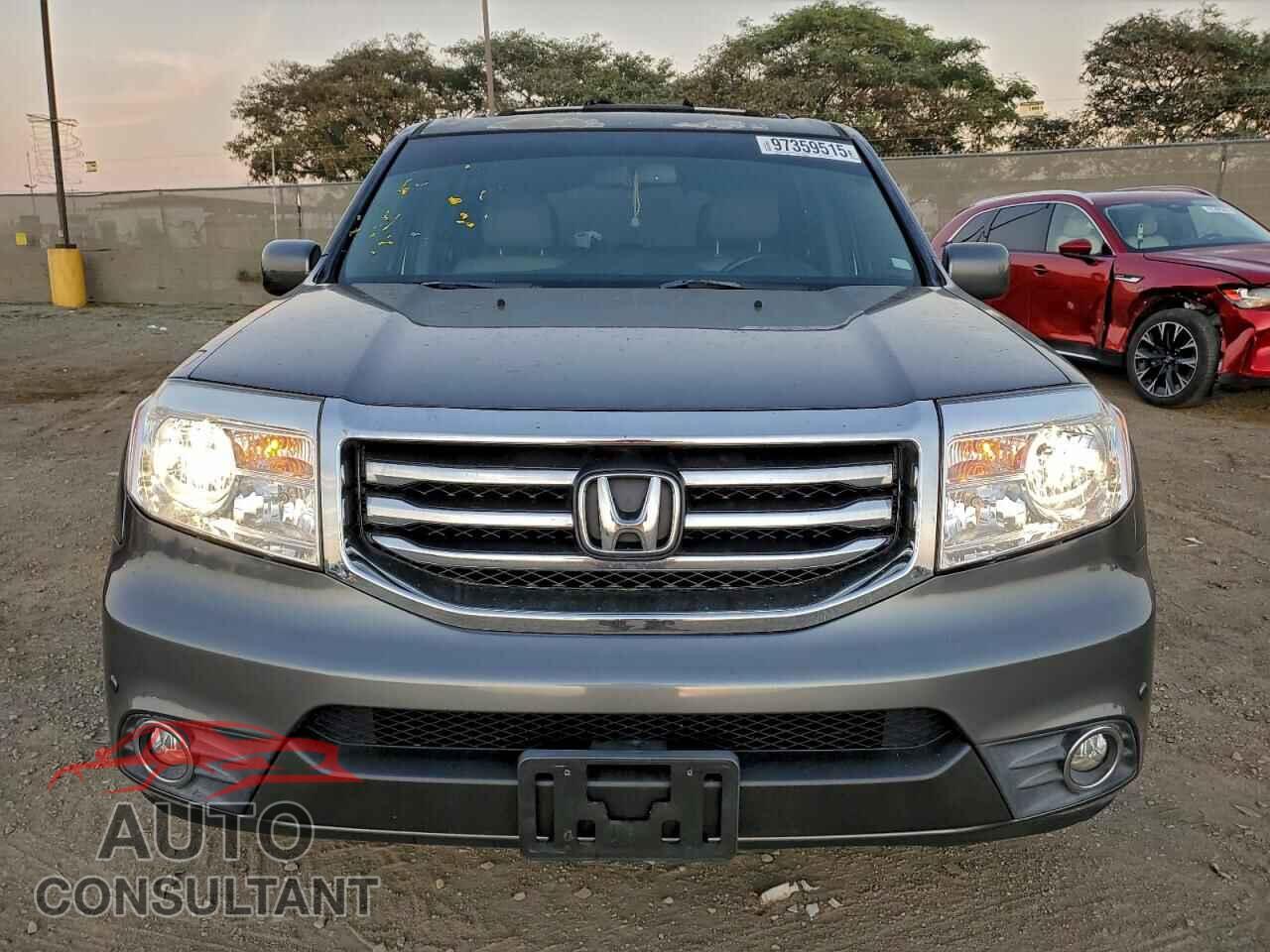 HONDA PILOT 2013 - 5FNYF3H98DB034653