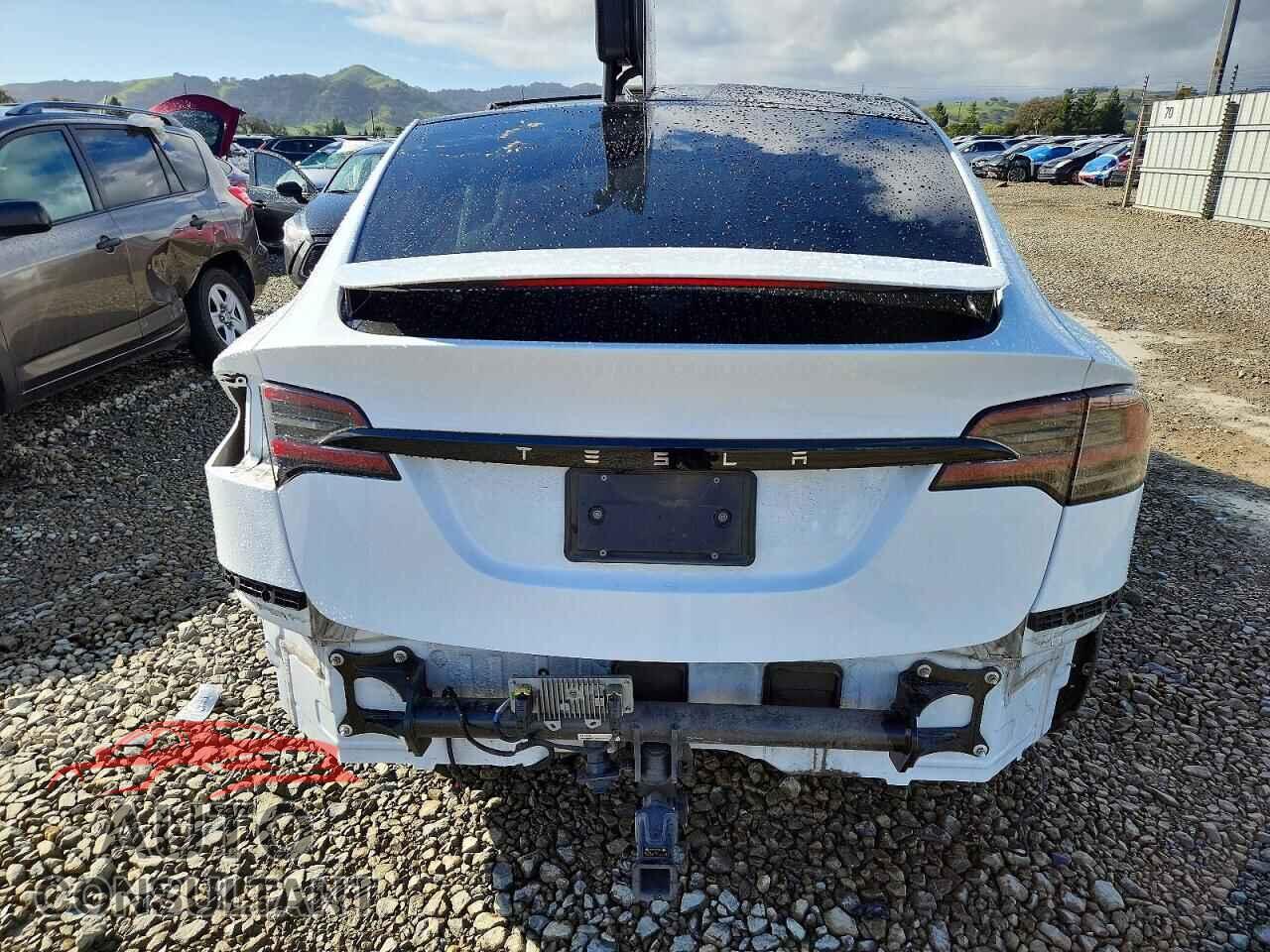 TESLA MODEL X 2023 - 7SAXCBE56PF400410