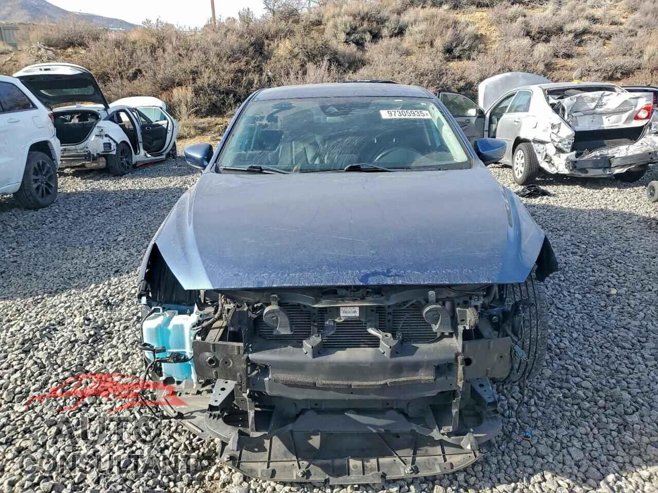 MAZDA 3 2017 - JM1BN1L77H1103012