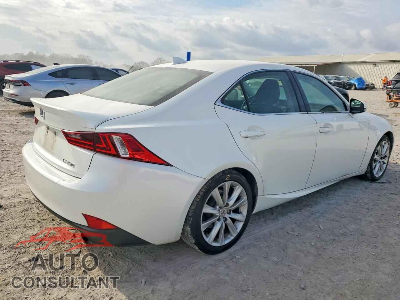 LEXUS IS 2015 - JTHBF1D29F5054805