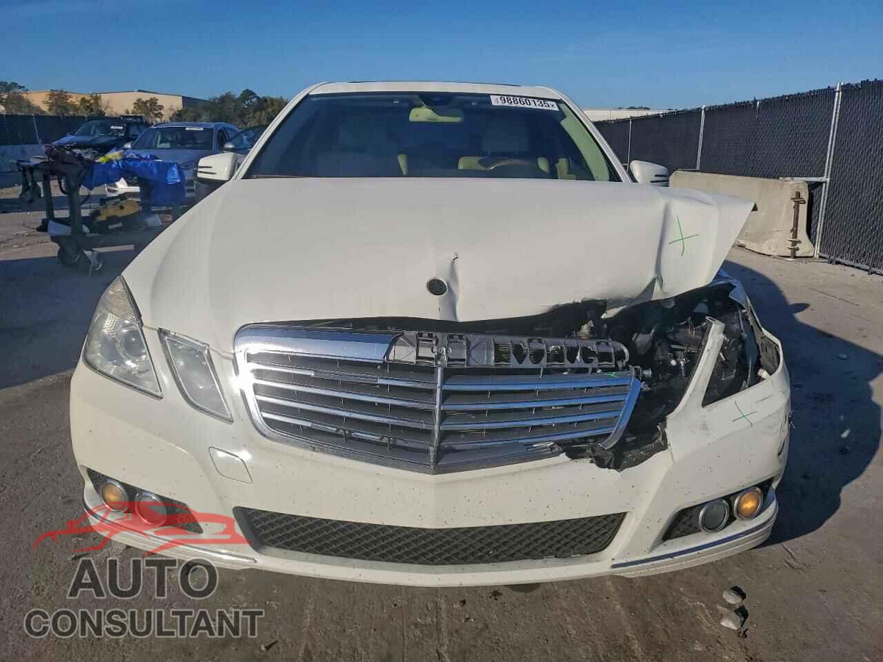 MERCEDES-BENZ E-CLASS 2011 - WDDHF5GB1BA274767