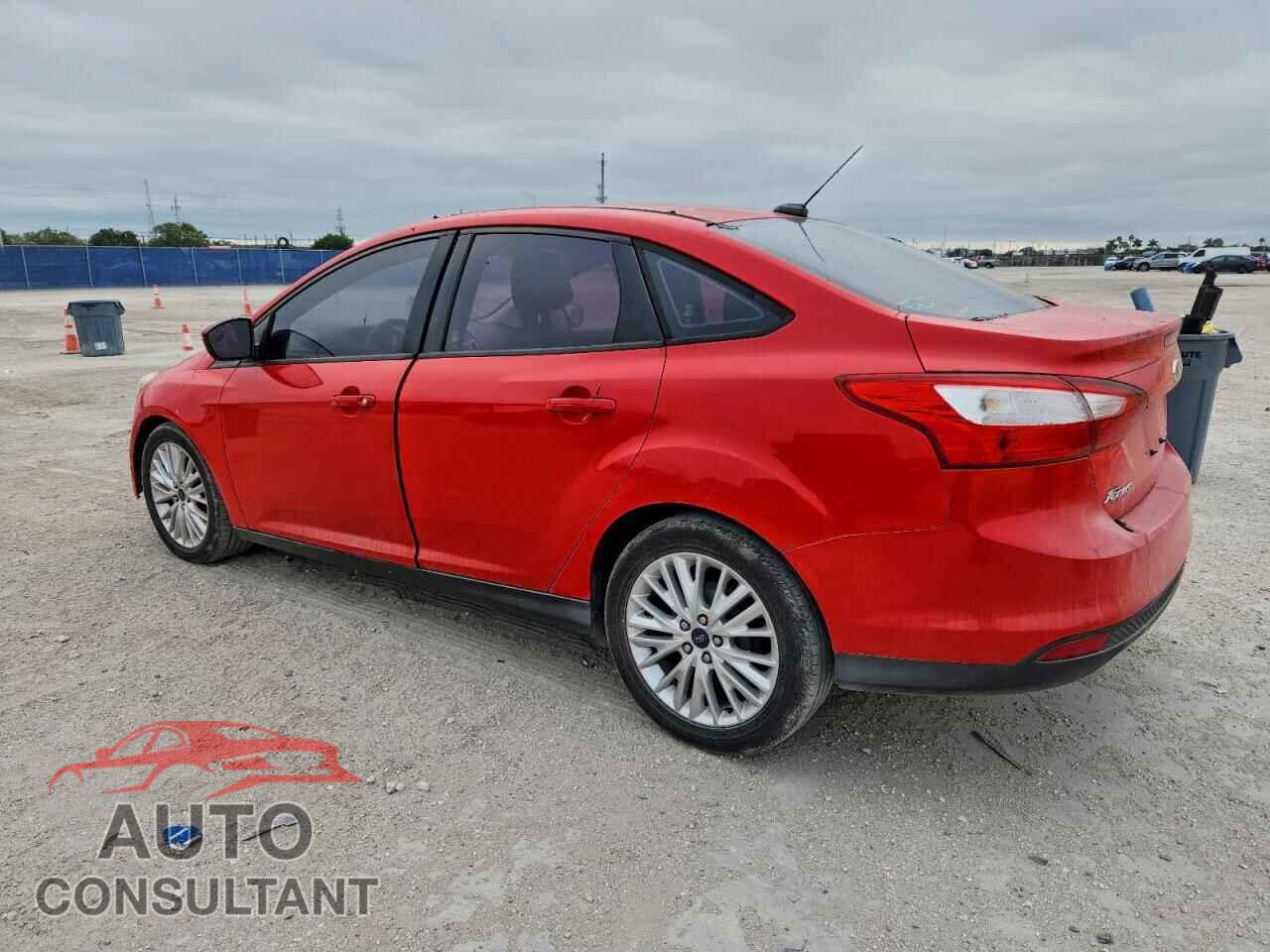 FORD FOCUS 2012 - 1FAHP3F22CL358654