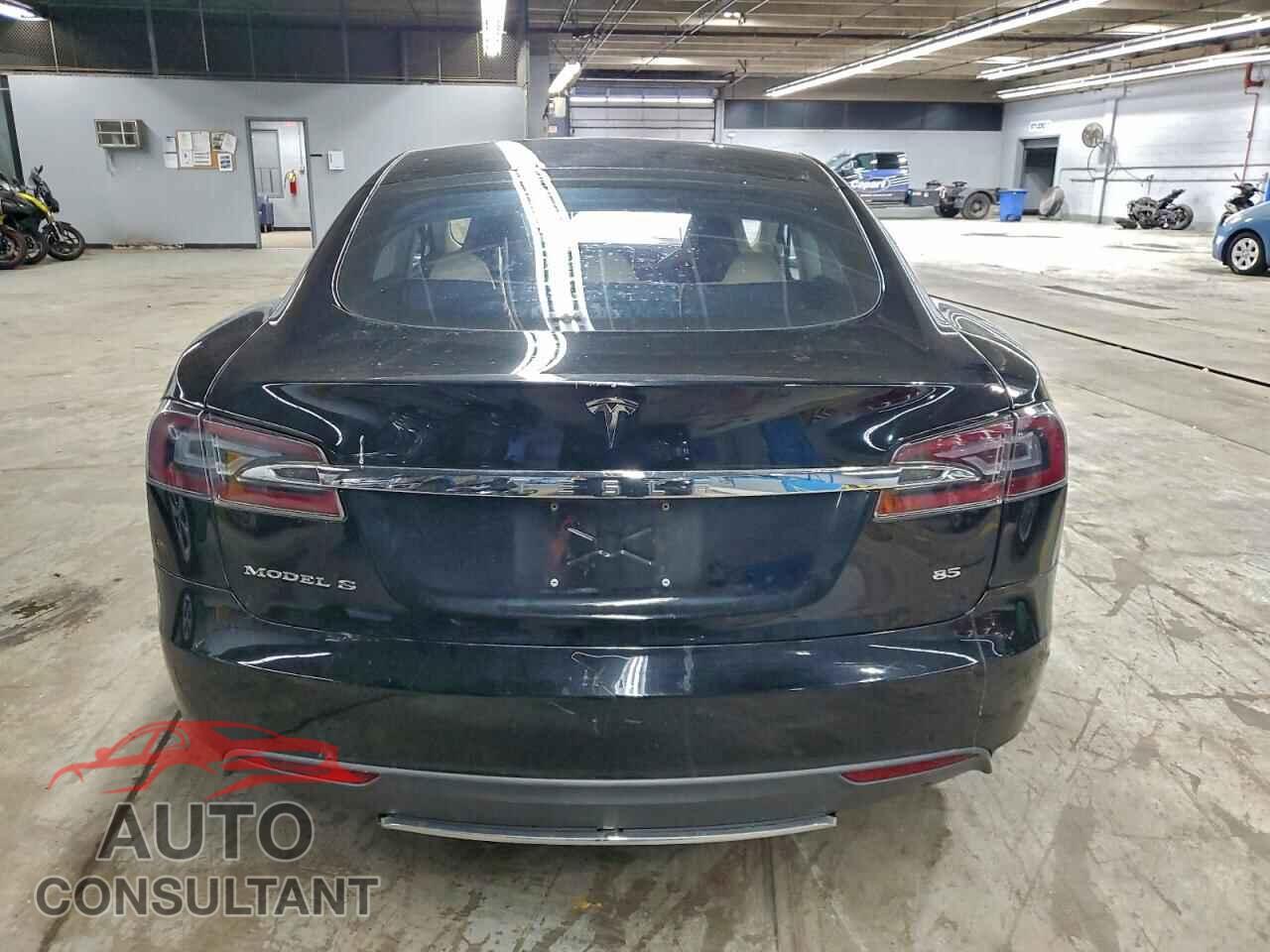 TESLA MODEL S 2013 - 5YJSA1CN9DFP10668