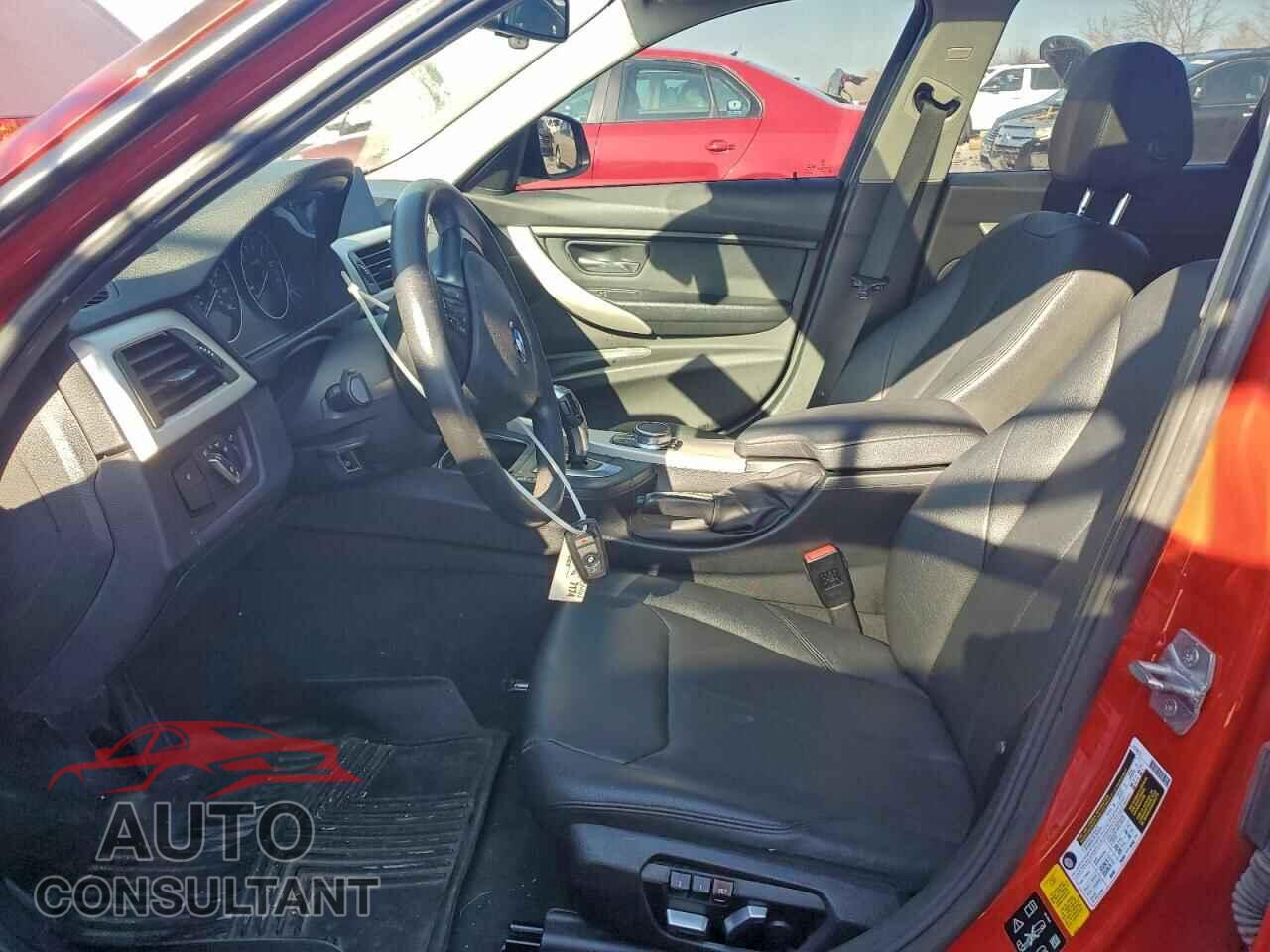 BMW 3 SERIES 2018 - WBA8A3C5XJA488231