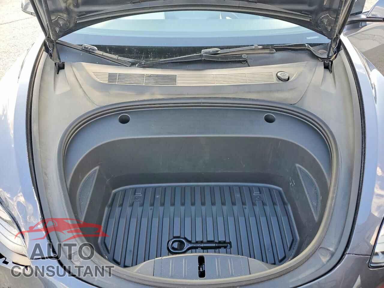 TESLA MODEL 3 2023 - 5YJ3E1EA7PF708151