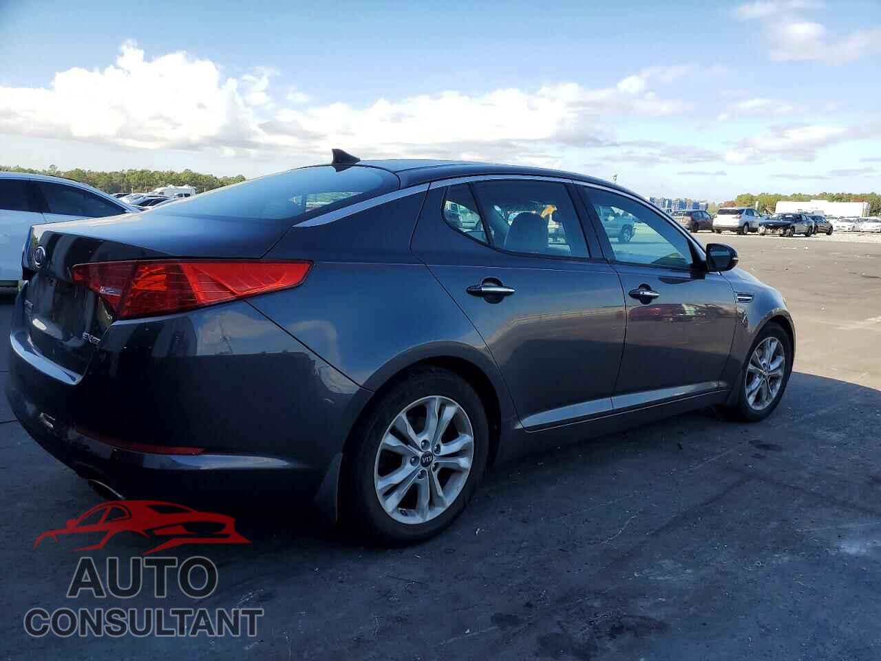 KIA OPTIMA 2011 - KNAGN4A70B5118801