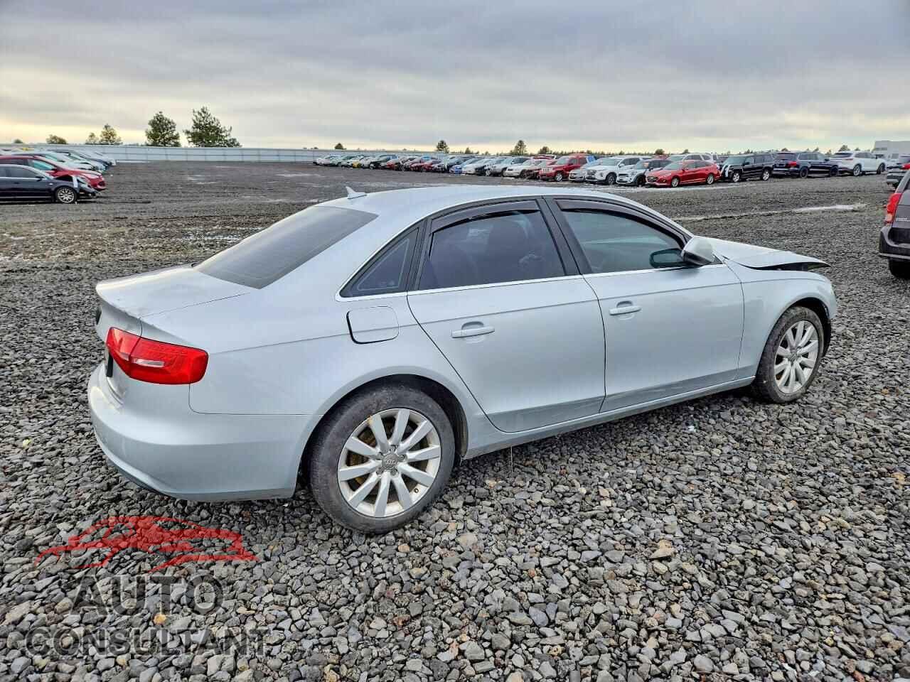 AUDI A4 2013 - WAUBFAFL0DN020446