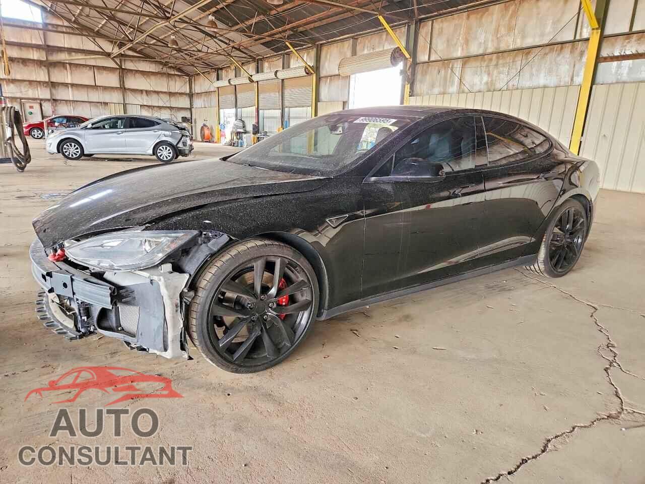 TESLA MODEL S 2015 - 5YJSA1H15FF085212