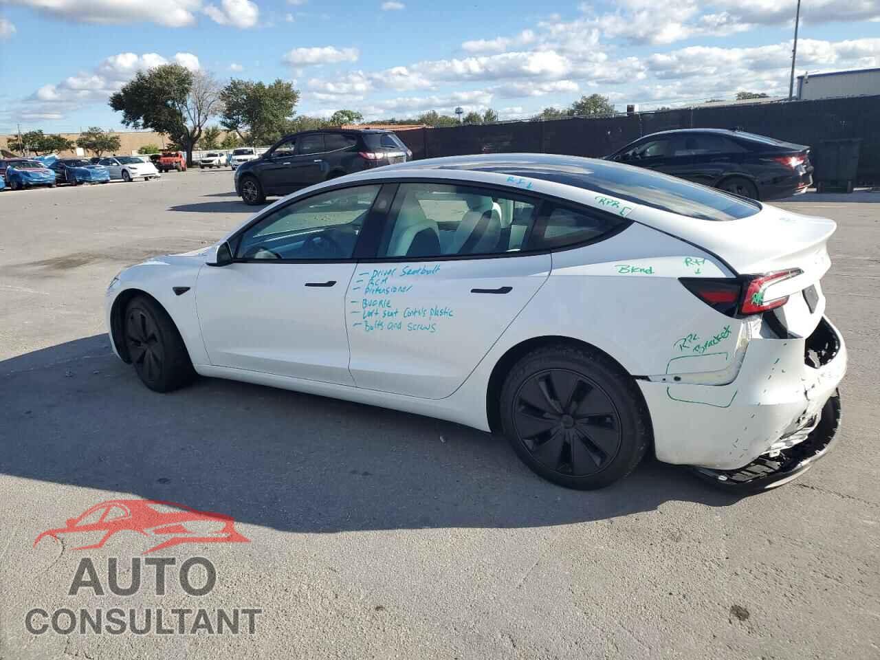 TESLA MODEL 3 2024 - 5YJ3E1EAXRF801913